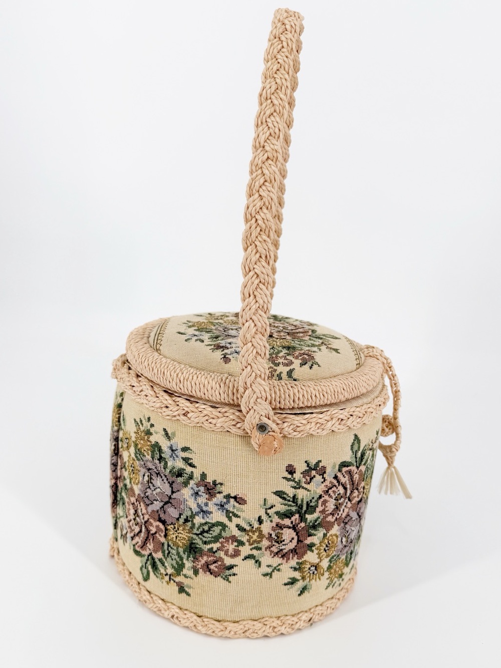 Vintage Tapestry Sewing Basket Full of Vintage Sewing Supplies - Picture 4 of 13